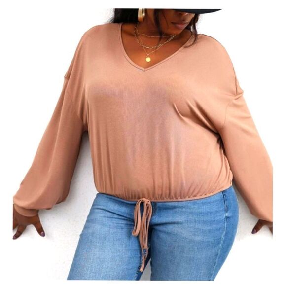 Women's Knot Hem Sweatshirt Size 2X in Apricot EUC - Picture 1 of 8